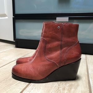 Frye Emma Wedge Ankle Boot Size 7.5